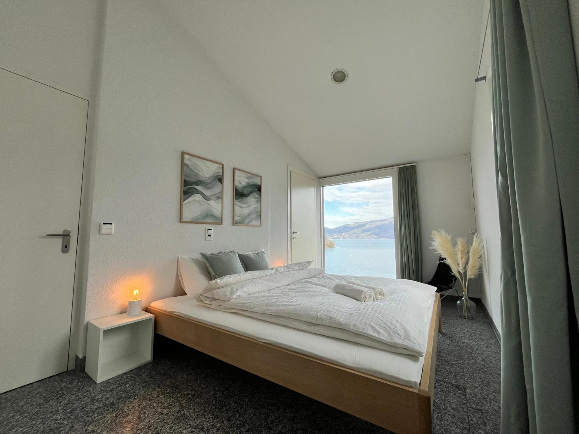 Wohnung Mit Grossartiger Seesicht Und Balkon Spiez Eksteriør billede