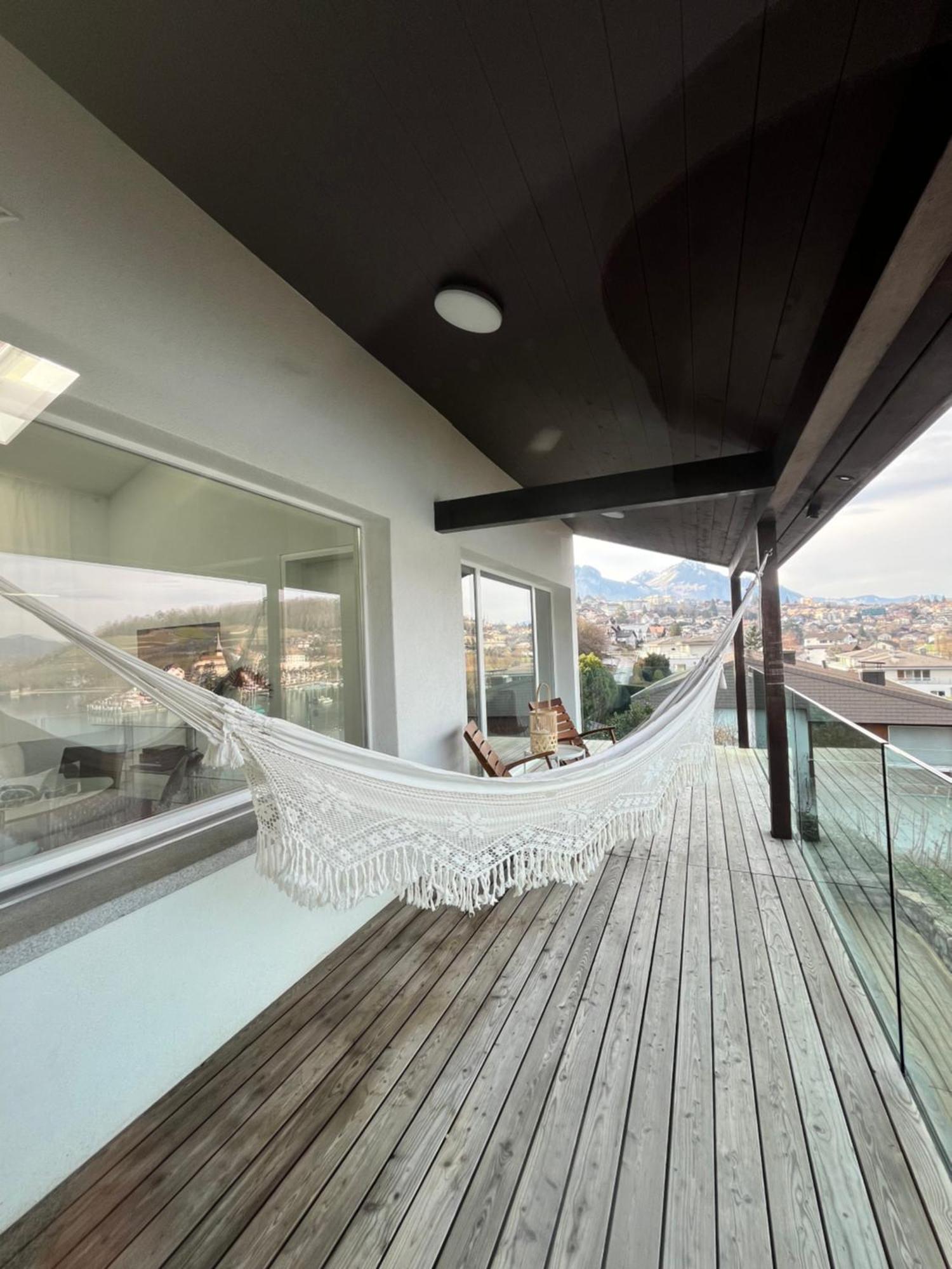 Wohnung Mit Grossartiger Seesicht Und Balkon Spiez Eksteriør billede